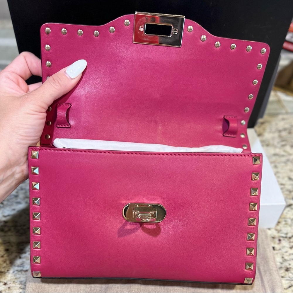 VALENTINO GARAVANI Fuschia Pink Leather Gold Rockstud Shoulder Crossbody Bag - Picture 8 of 16